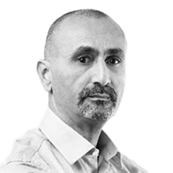 Zohar Raviv