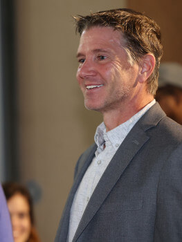 Sean Swarner picture