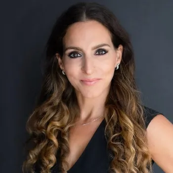 Alanna Devine picture