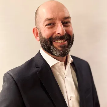 Dr. Julian B. Sernik, MD, FRCSC picture