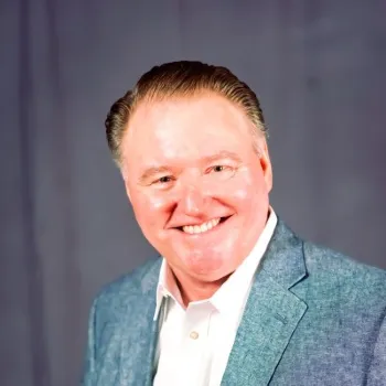 Mark Holmes picture